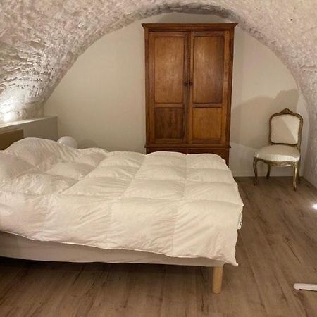 Les Matelles : Charmant Logement En Pierres Экстерьер фото