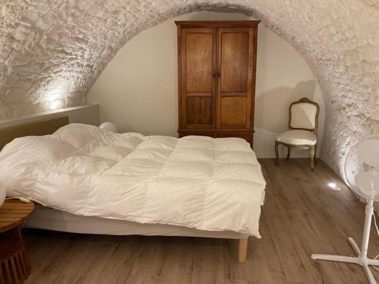 Les Matelles : Charmant Logement En Pierres Экстерьер фото
